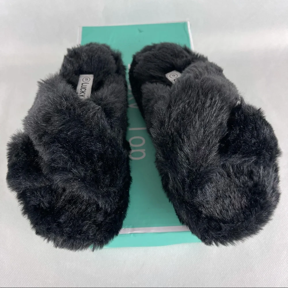 Lucky Top, fluffy Slides size: 9 girls